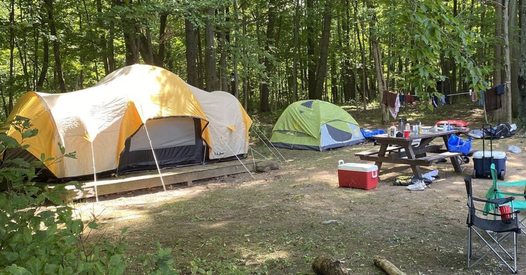 Set Up Your Adirondack Camp At Lake George Campsites   Campingtentsatsite 1024x536 