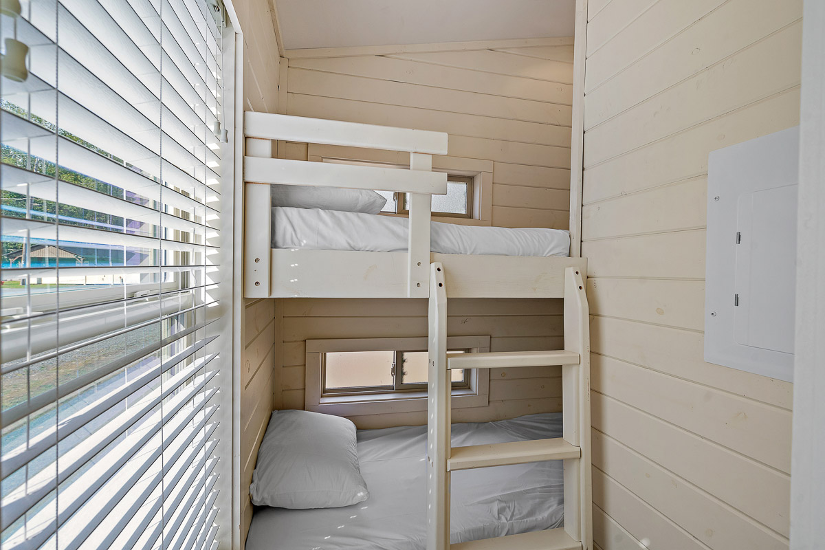 whiteface-cottage-bunk-beds