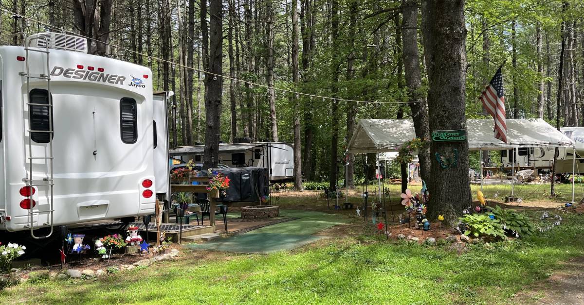 rv campers in a campground